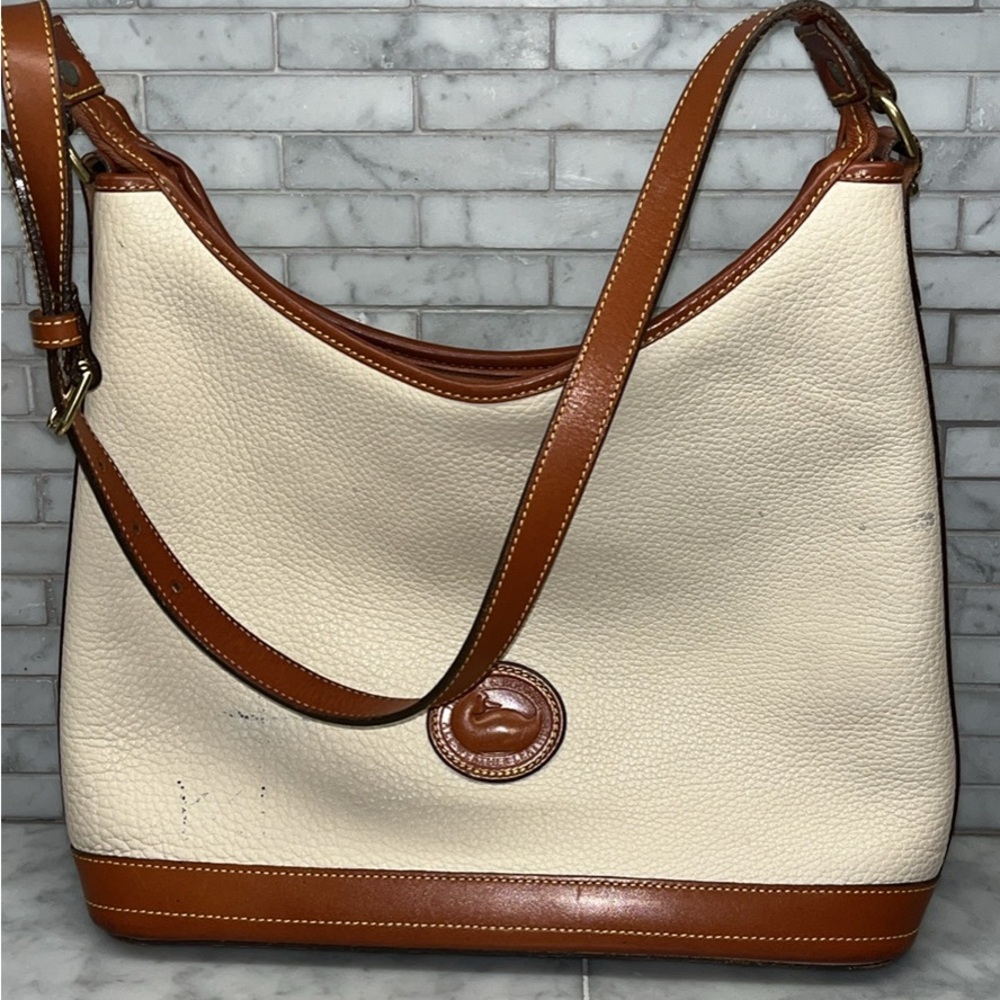 Dooney & Bourke shoulder bag